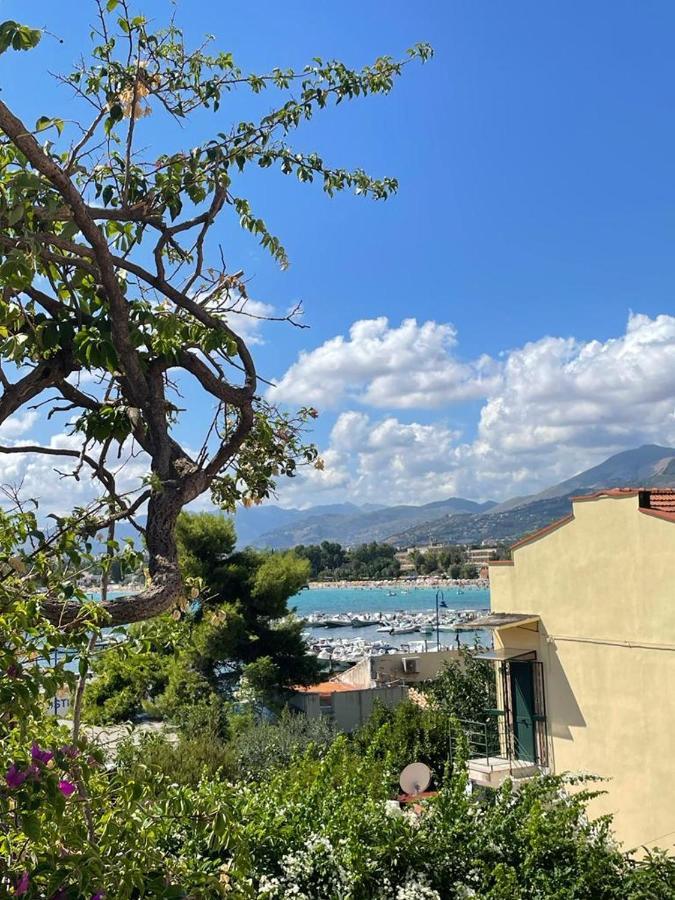 The White Sail - Mondello Apartment With Terrace - Casa Di Vincenzo E Andrea Eksteriør billede